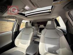 تۆیۆتا ڕاڤ 4